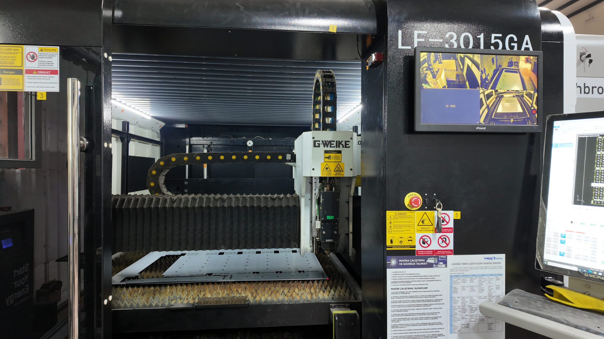 Fiber lazer kesim — pano imalatı adım 2